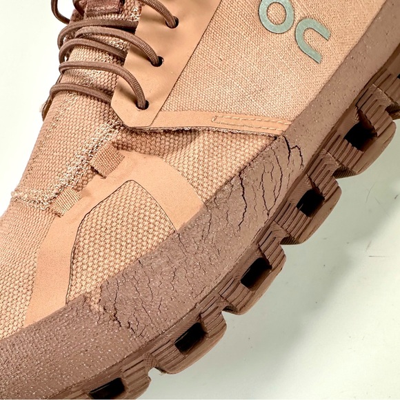 On Running Cloud Women's Running Shoes - Picture 6 of 16